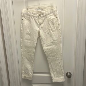 Old Navy Cream Ankle Cropped Denim